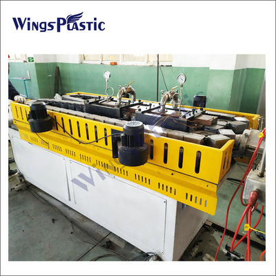 Hochgeschwindigkeit Niedrigpreis-Plastik-HDPE-Doppelwand-Gewürbelte DWC-Rohrmachmaschine